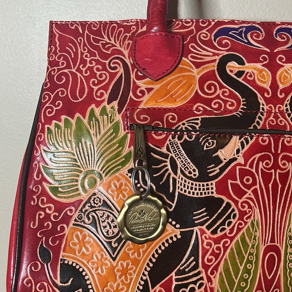Beautiful 10th anniversary Patricia Nash Kavali Satchel Red Leather Elephant Bag - Picture 4 of 16